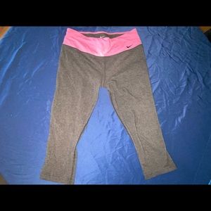 Women’s Nike Dri-Fit Capris